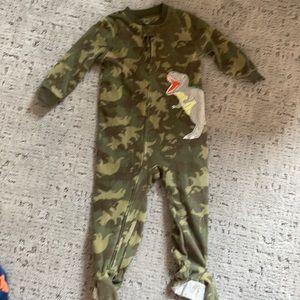 2T Carter’s Fleece Footed Pajamas